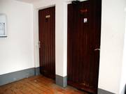 Toilets at the Hasenhütte – you have to walk around the building