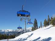 Ramcharger 8 - 8pers. High speed chairlift (detachable) with bubble and seat heating