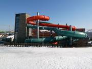 There are water slides for the whole family in the Terma Bania.