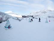 Conveyor belt for children on the Solaise at 2,560 m