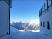 Start your ski day on the mountain