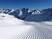 Perfectly groomed slopes at the Weißseejochbahn