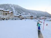 Conveyor belt at the Village Platter with an easy slope