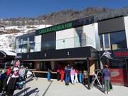 Well-maintained ticket area at the valley station in Bramberg