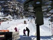 Assistance at the platter lift