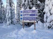 Slope signage in Sun Peaks