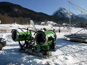 Snowmaking in the valley area: Kinderland and Ahornlift