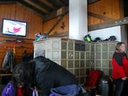 Sports broadcasts are shown on TV.