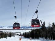Bridger Gondola - 8pers. Gondola lift (monocable circulating ropeway)
