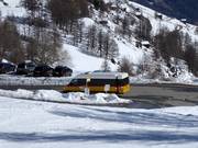 Bus and bus stop at the Törbeltallift