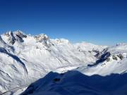 View from the Flexenbahn towards Zürs with Hasenfluh