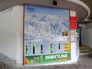 Slope map with up-to-date information at the valley station