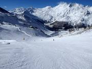 The wide Weissmies slope in the Hohsaas ski area