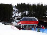 Fjällgårdsexpressen - 6pers. High speed chairlift (detachable)