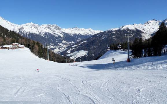 Skiing near Luttach (Lutago)