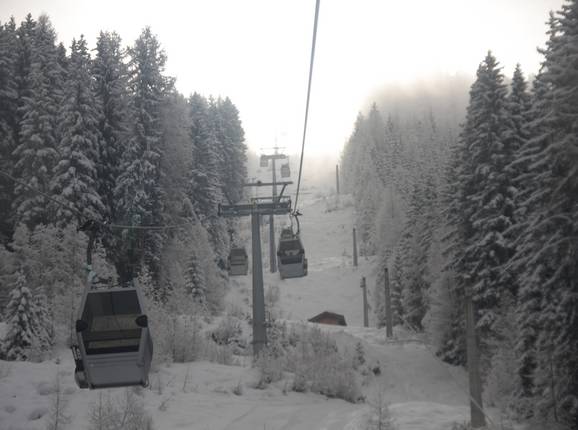 Elferbahn - 8pers. Gondola lift (monocable circulating ropeway)