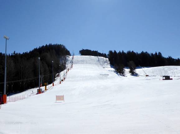 View of the ski slope at the Dorflift Deutschnofen