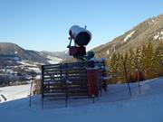 Snow cannon in the Grebenzen ski resort