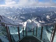 14 narrow steps lead on the "Stairway into Nothingness" into the "Nothingness"...