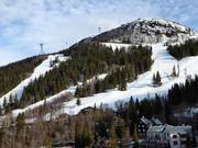 View of the ski slopes above Åre