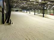 The beginner slope is suitable for families.