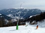 Snow lances are almost always present along the slopes.