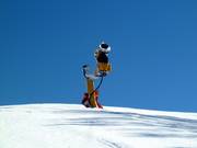 One of the many snow cannons