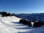View from the mountain station over the Hörnerbahnen ski area