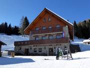 Albergo Al Cocul in the heart of the ski area