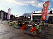 Sunbathing in Verbier after winter sports