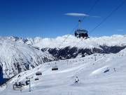 The 6-seater chairlifts Leppleskofel and Weißspitz