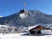 Versettla Bahn I - 6pers. Gondola lift (monocable circulating ropeway)