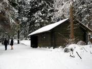 The small hut at the mountain station only opens sporadically.