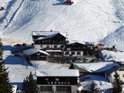 Grasgehrenhütte in the middle of the ski area