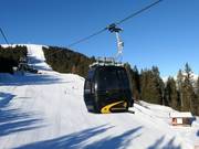 Peter Anich II - 8pers. Gondola lift (monocable circulating ropeway)