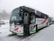 With the Hokkaido Resort Liner, you can conveniently reach Niseko by bus.