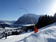 Snowmaking with lances on the valley run