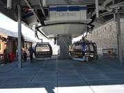 Canillo - 8pers. Gondola lift (monocable circulating ropeway)