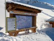 Information board with information about avalanches 
