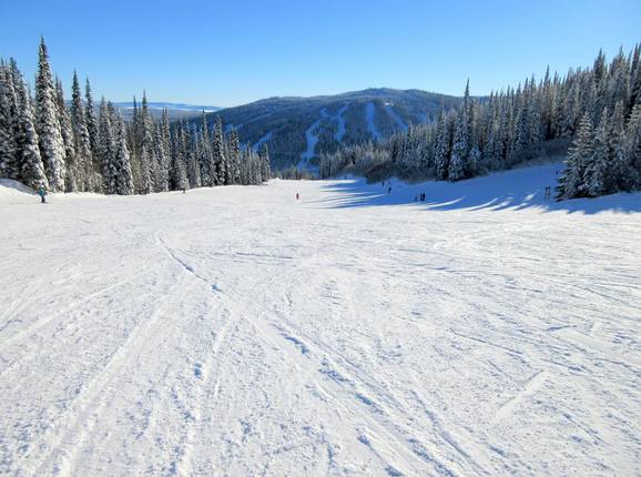 Wide and easy slope Smile