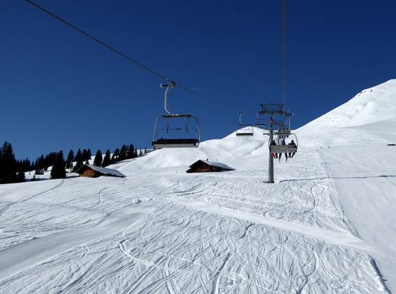 Lengebrand-Parwengesattel - 4pers. High speed chairlift (detachable)