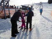 At the drag lifts, assistance is gladly provided when getting on.