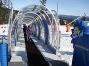 Covered SunKid conveyor belt for the little ones