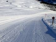 The Strandløypo slope invites you to carve.