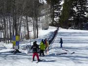 Kinderspielplatz - People mover/Moving Carpet