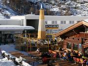 Umbrella bar Downhill Bar (valley station Hochgurglbahn)