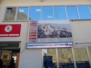 Slope map with up-to-date information at the valley station