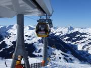Westgipfelbahn II - 8pers. Gondola lift (monocable circulating ropeway)