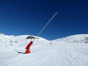 Snowmaking with lances in the Saint-Lary-Soulan ski area