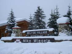 Photos Mike Wiegele – Blue River